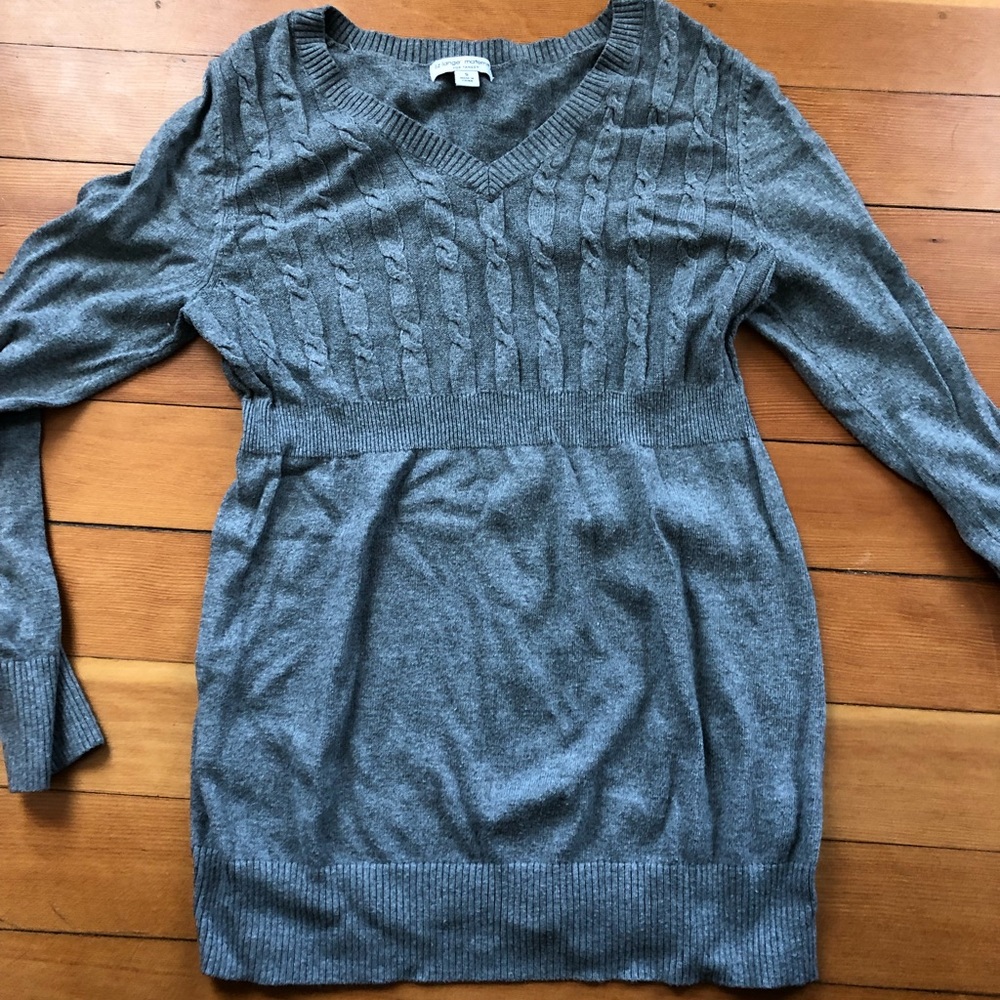 Gray long sleeve maternity sweater
